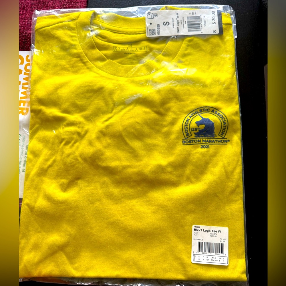 2021 Boston Marathon Official T-shirt